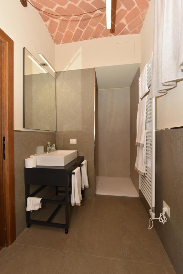Cascina La Badia Bed & Breakfast Montegrosso d'Asti Ngoại thất bức ảnh