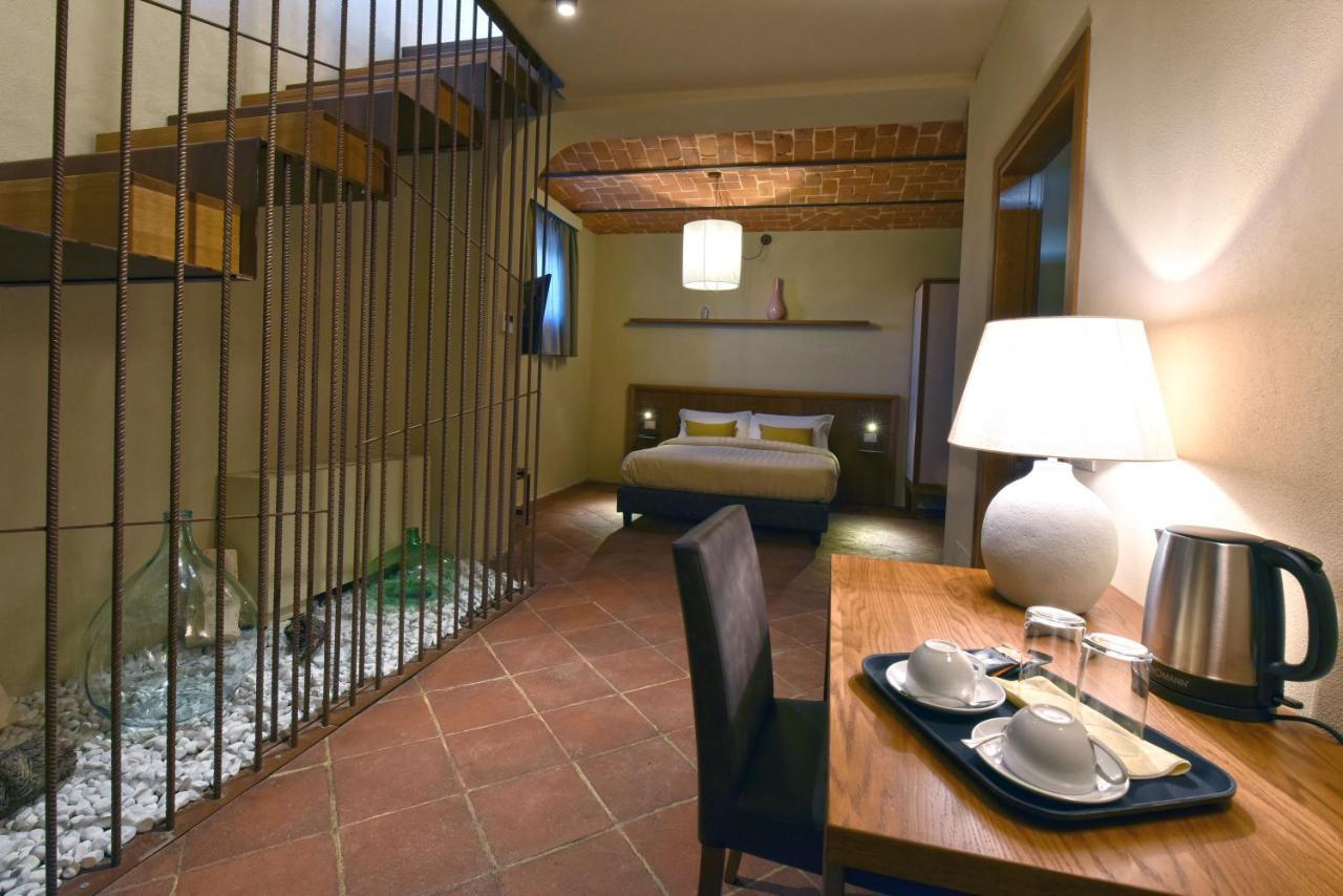 Cascina La Badia Bed & Breakfast Montegrosso d'Asti Ngoại thất bức ảnh